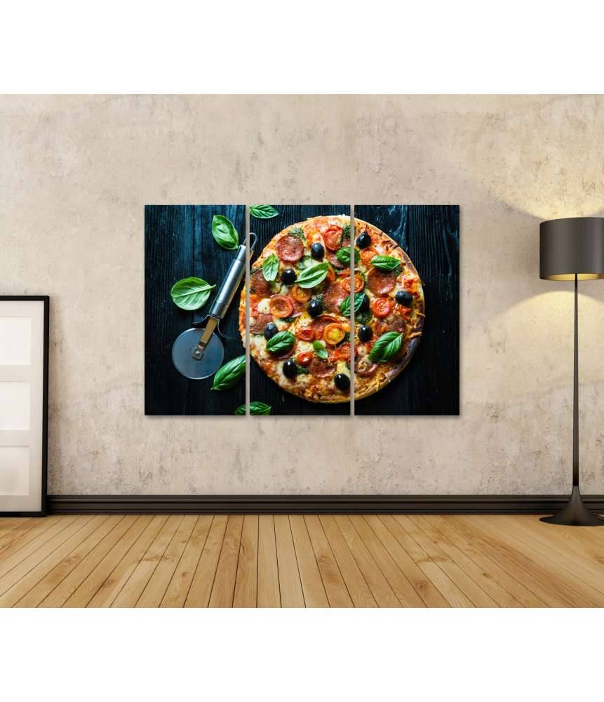 Islandburner Bild auf Leinwand Lebhaftes Wandbild einer Salami-Pizza mit Oliven und Basilikum in Pizzeria Bis zu 50% Rabatt