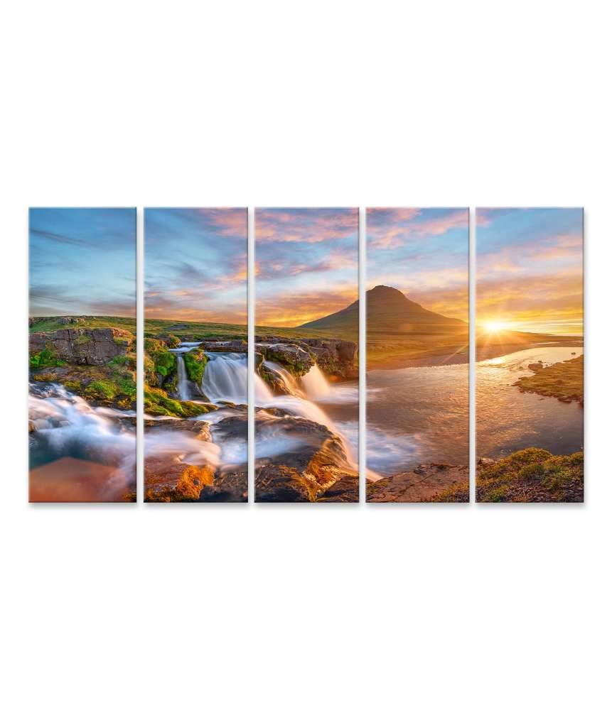 Islandburner Bild auf Leinwand Spektakulärer Sonnenaufgang über Kirkjufellsfoss Wasserfall & Kirkjufell Berg im Angebot