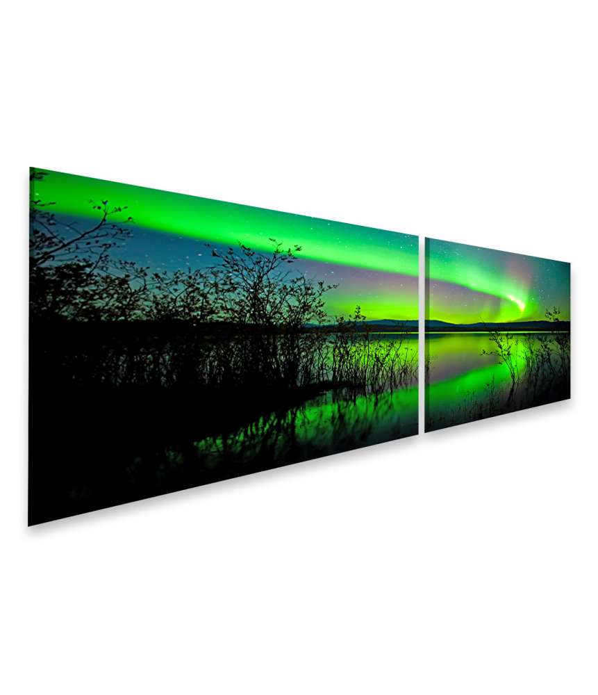 Islandburner Bild auf Leinwand Spiegelnder See unter Nordlichtern und Wetterleuchten in Norwegen Blitzverkäufe