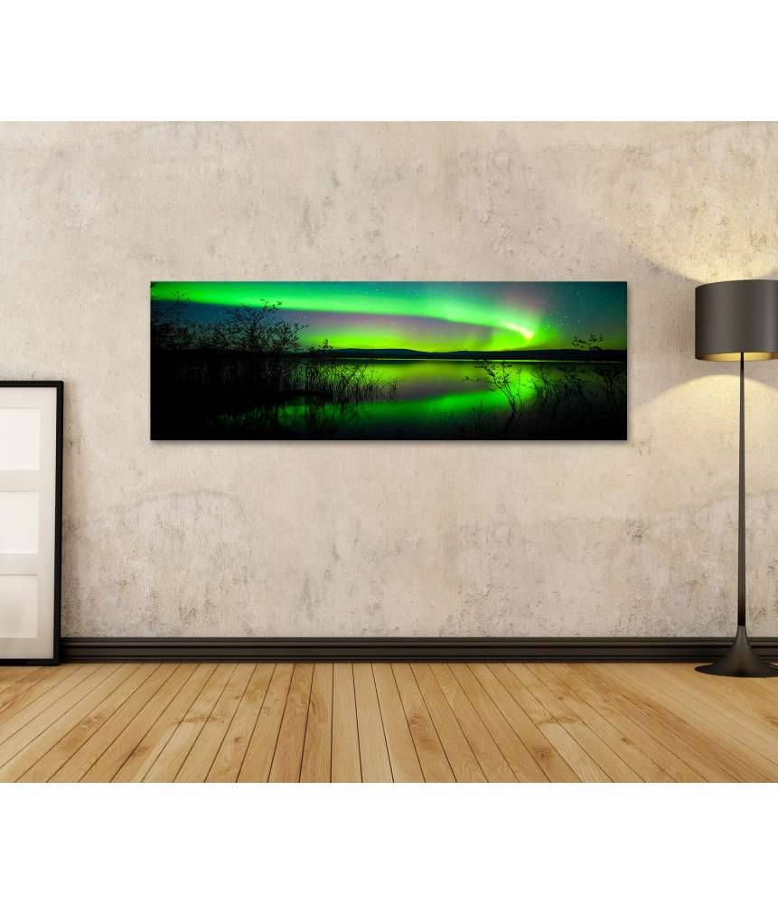Islandburner Bild auf Leinwand Spiegelnder See unter Nordlichtern und Wetterleuchten in Norwegen Online Shopping
