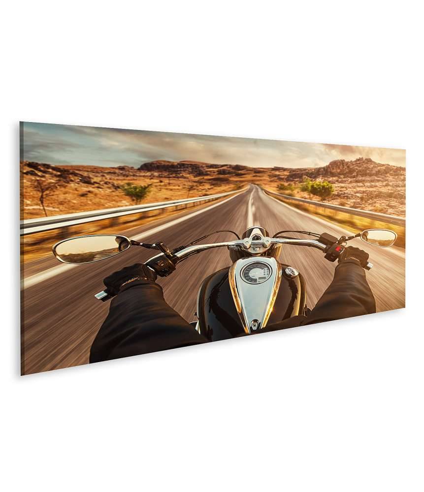 Islandburner Bild auf Leinwand Motorradfahrer allein auf US-Highway, umgeben von atemberaubendem Sonnenuntergang Cyber Monday