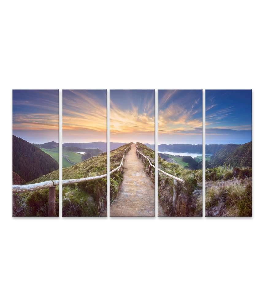 Islandburner Bild auf Leinwand Atemberaubende Ansicht eines Wanderweges in der Berglandschaft von Ponta Delgada, Azoren Letzte 2 Tage