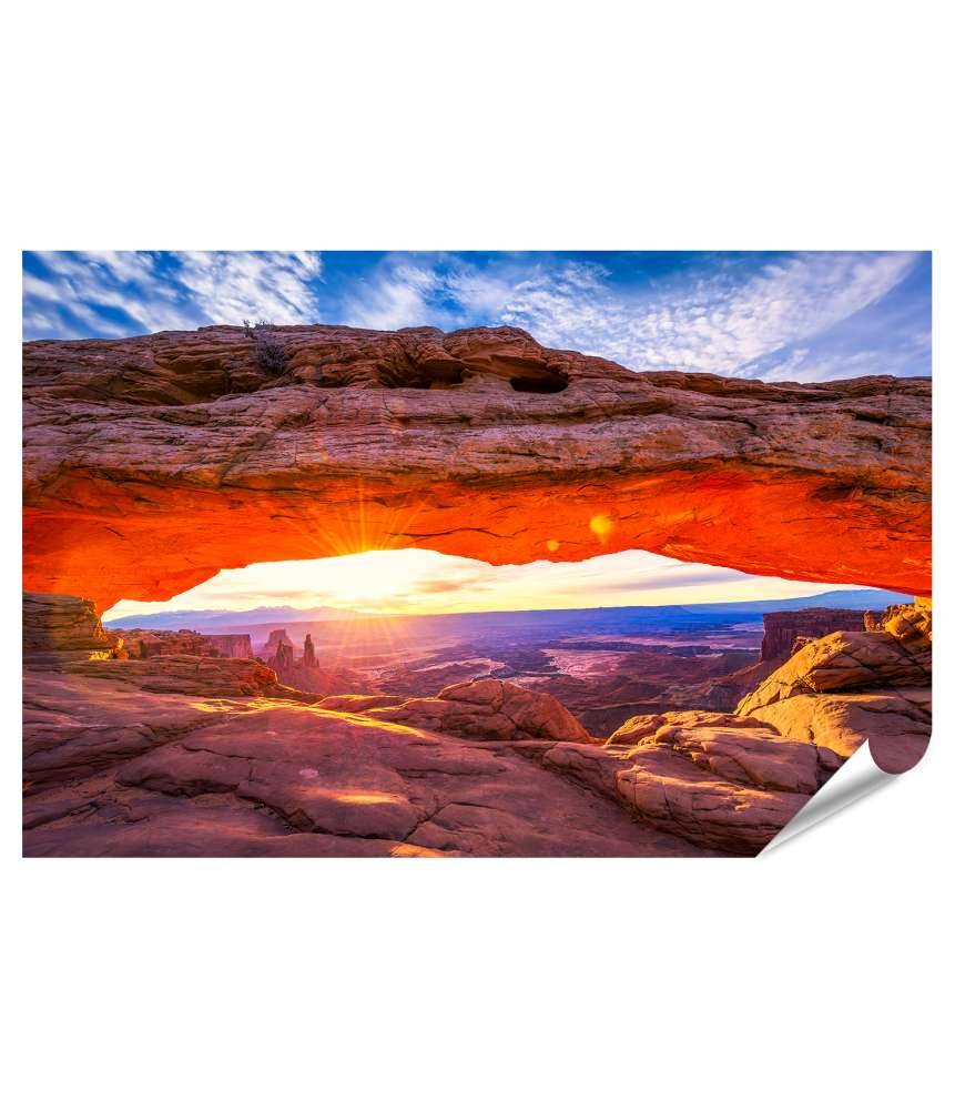 Islandburner Premium Poster Sonnenaufgang durch Mesa Arch im Canyonlands Nationalpark, USA Super Sparpreis
