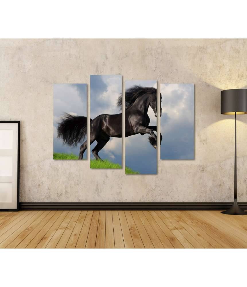 Islandburner Bild auf Leinwand Friesisches Pferd in voller Galopp auf Wandbild dargestellt Kostenloser Versand international