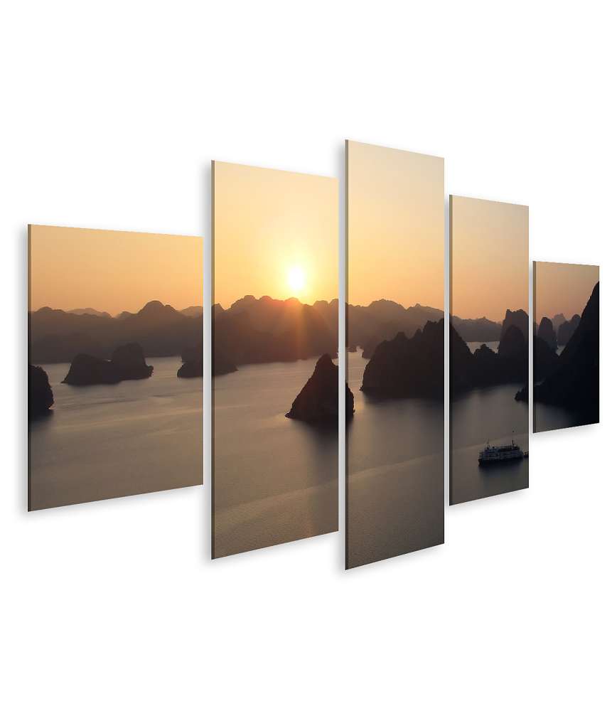 Islandburner Bild auf Leinwand Wandbild: Zauberhafter Sonnenuntergang über der Halong Bucht, Vietnam Tägliche Deals
