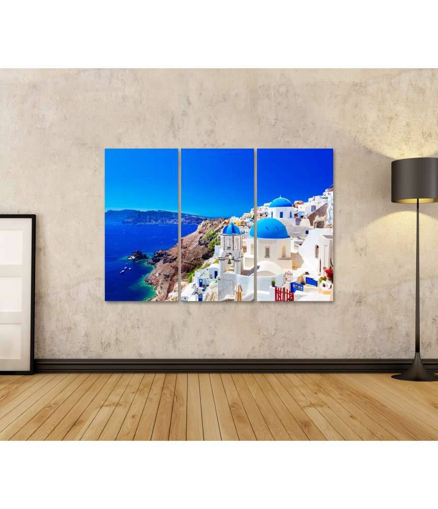 Islandburner Bild auf Leinwand Blaue Kuppeln von Oia, einer Stadt auf der griechischen Insel Santorini im Angebot