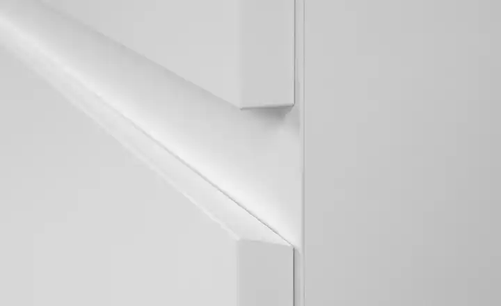 Kleiderschrank Tarent im Angebot