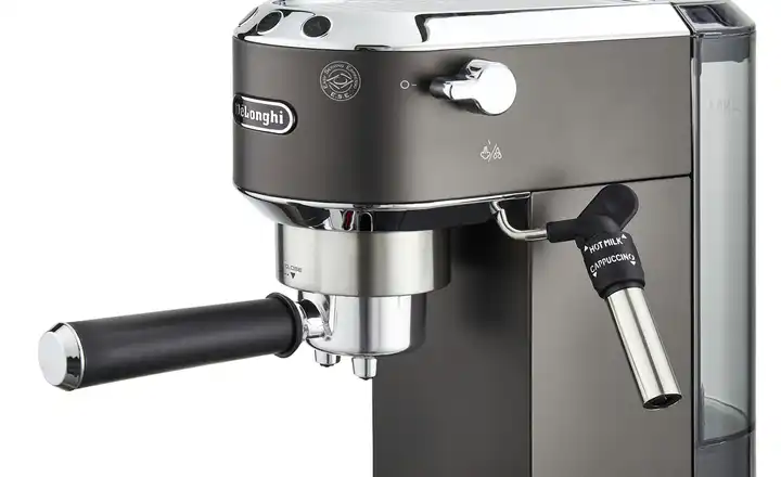 DeLonghiEspresso-Maschine EC 685.BK Dedica Outlet