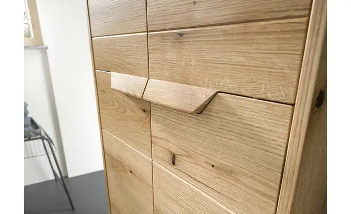 Hochschrank Lagerräumung