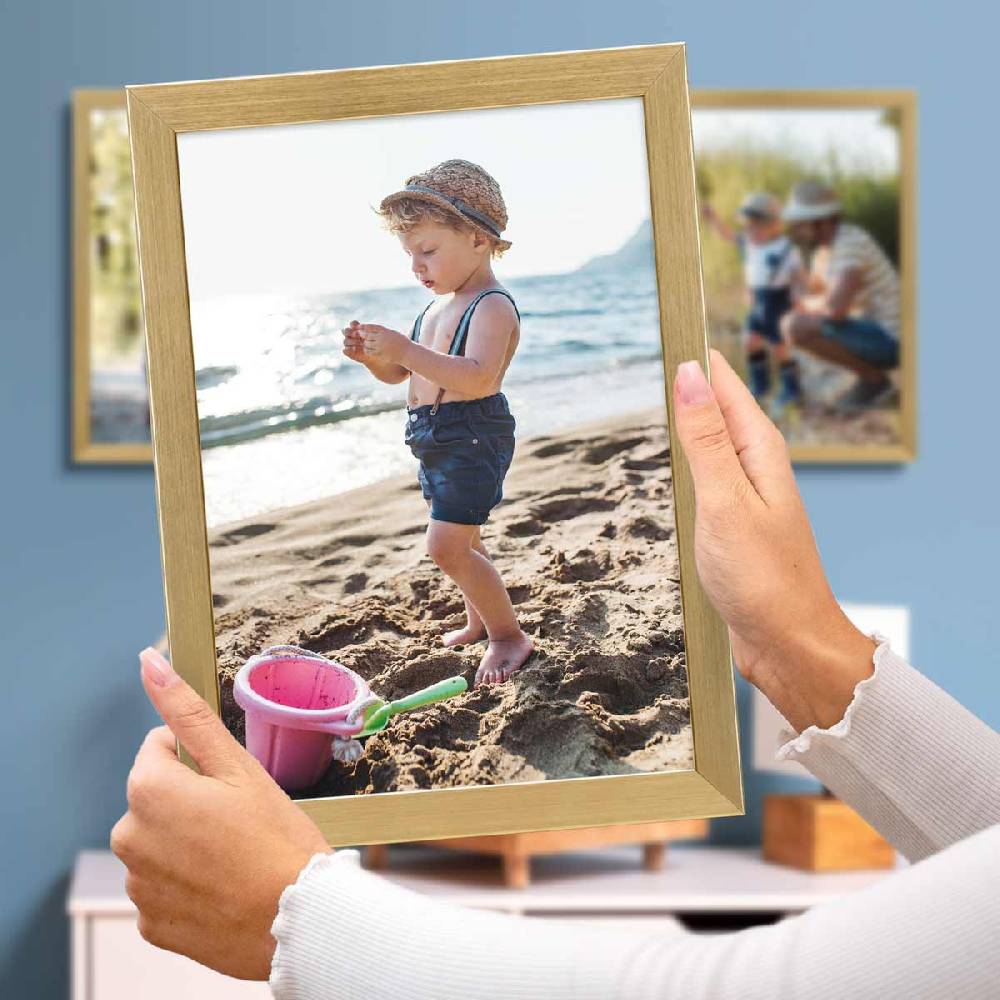 Photolini 10er Bilderrahmen-Set 21x30 cm DIN A4 Modern Gold aus MDF mit Acrylglas Bis zu 60% Rabatt