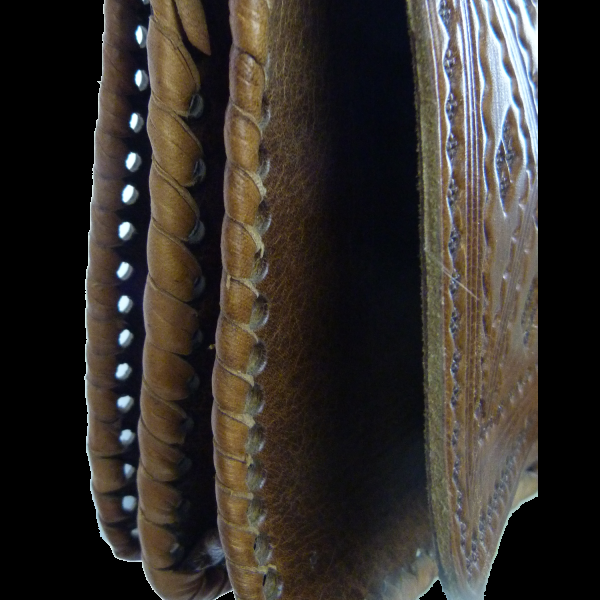 Simandra Leder-Handtasche Casablanca 15x18cm - Umhängetasche mit dekorativer Lederprägung - marokkanisch Fabrik Onlineshop