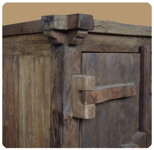 Simandra Altholz Schrank Moyo 1 aus Recycling Teak Holz massiv 50% Rabatt mit kostenlosem Versand