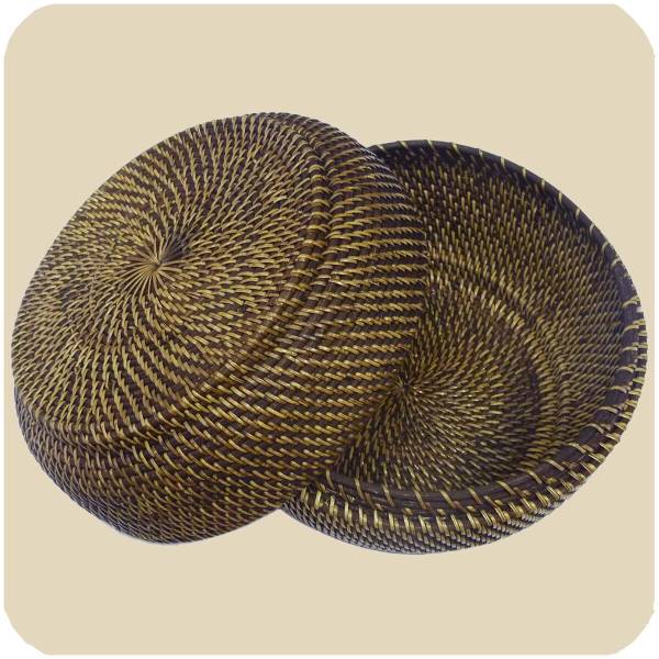 Simandra Korbschale mit Deckel aus 100% Ata, Rattan Palme, dekorative Unikate Korb-schale Holz-korb Handarbeit natur rund 33x20 cm Online